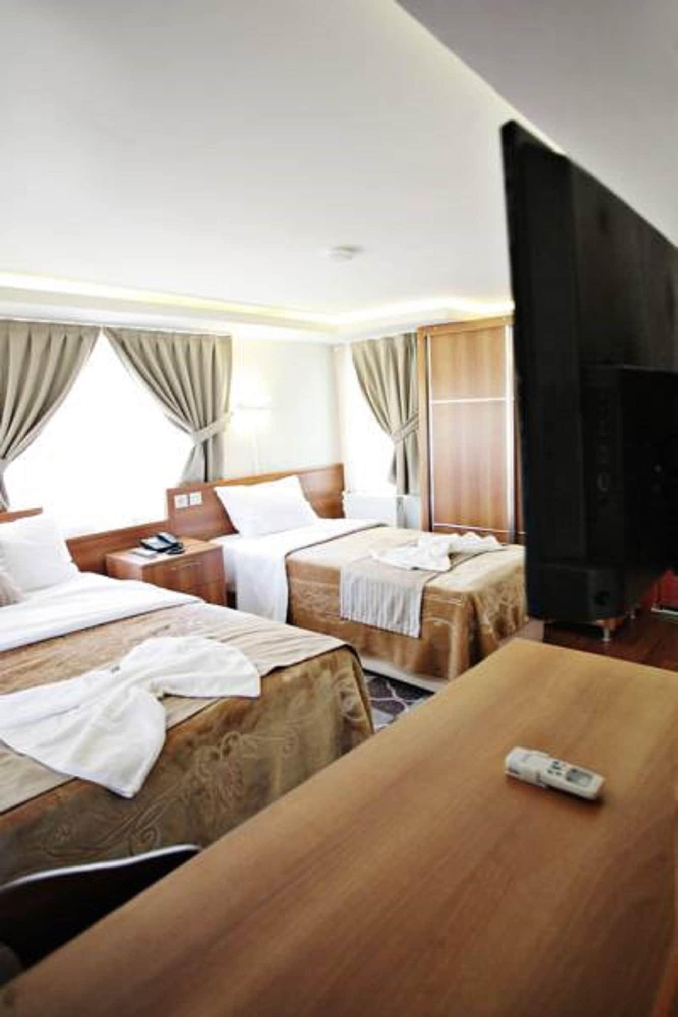 Taksim Palace Hotel Isztambul Kültér fotó