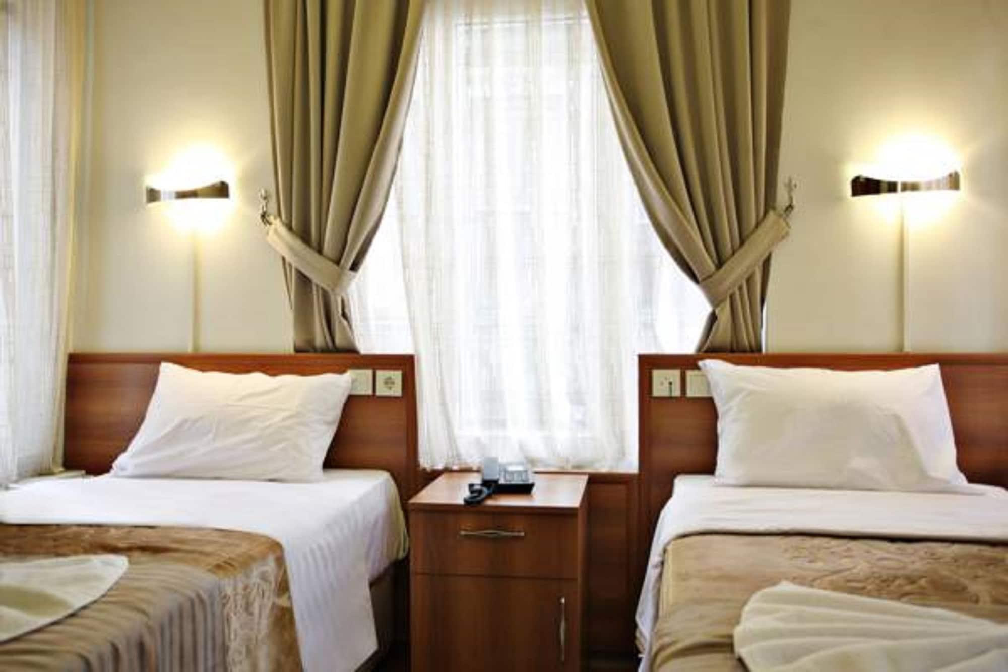 Taksim Palace Hotel Isztambul Kültér fotó