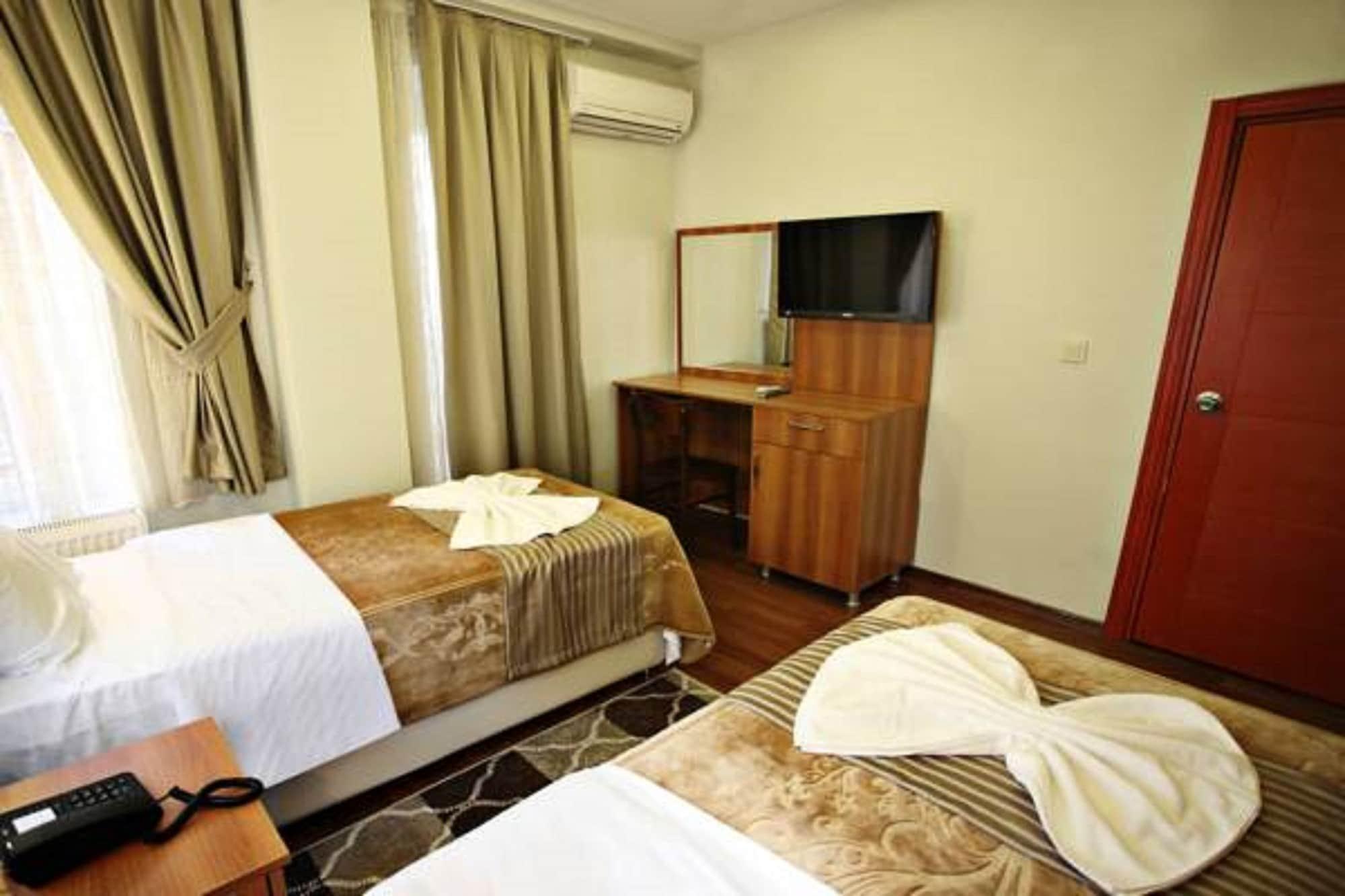 Taksim Palace Hotel Isztambul Kültér fotó