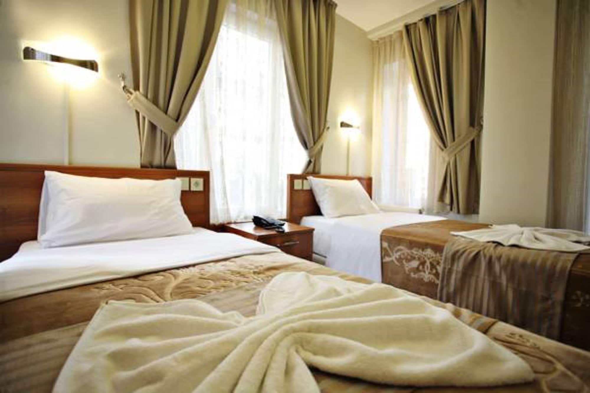 Taksim Palace Hotel Isztambul Kültér fotó