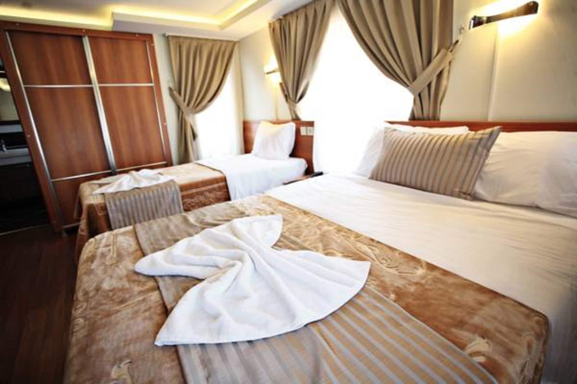 Taksim Palace Hotel Isztambul Kültér fotó