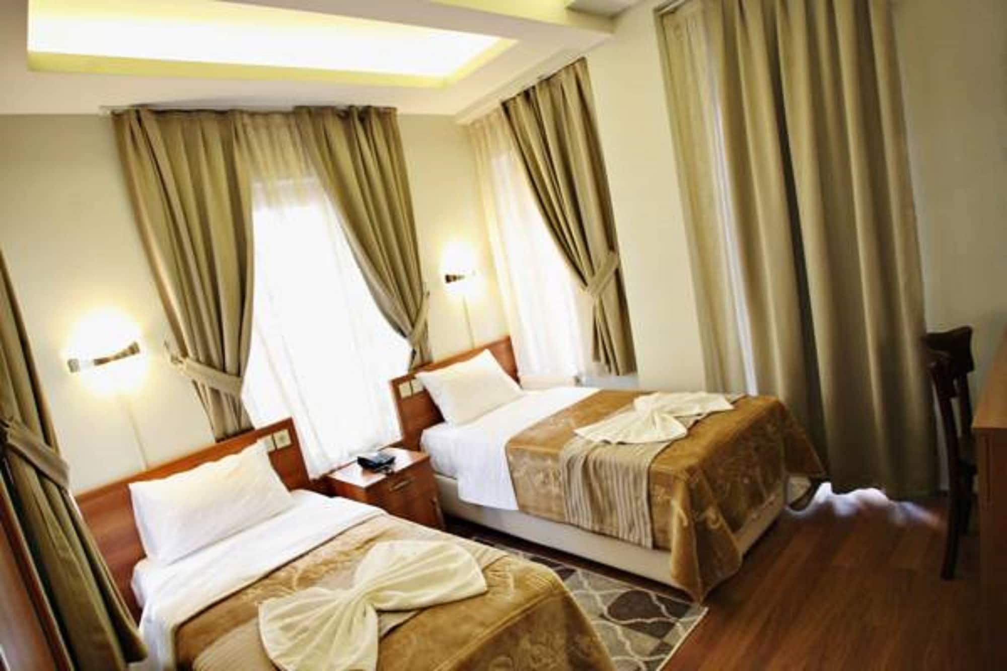 Taksim Palace Hotel Isztambul Kültér fotó